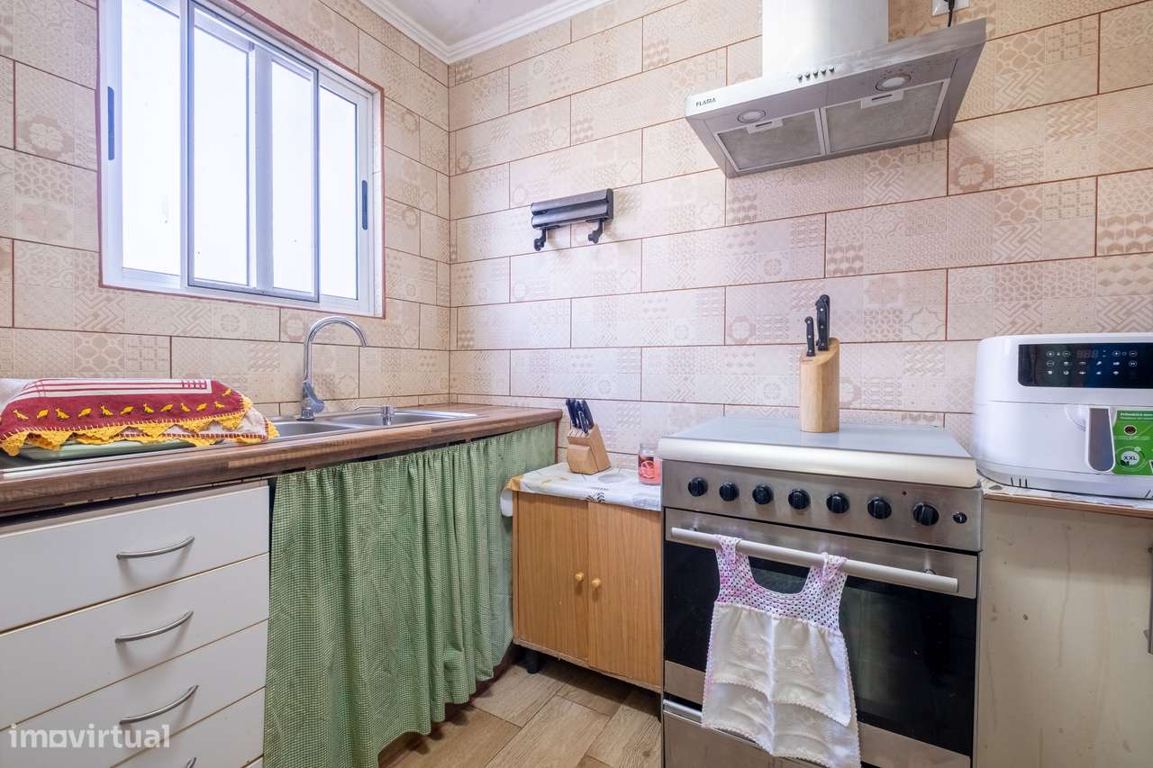 Moradia T3 localizada no Cabouco, Lagoa-10