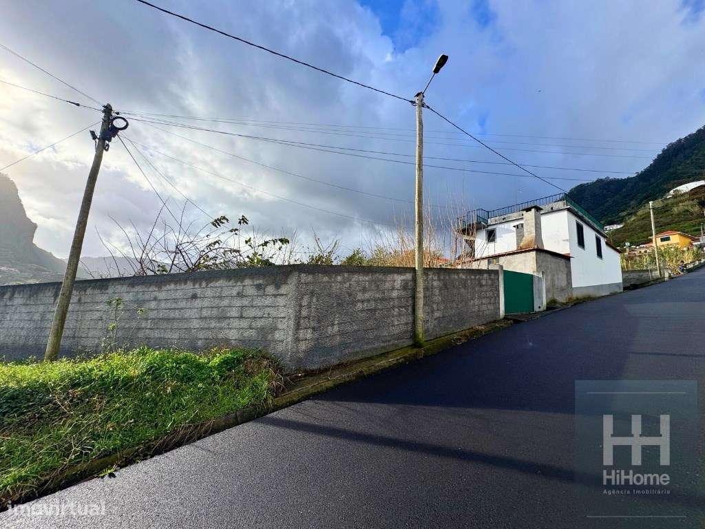 Prédio misto com moradia unifamiliar e terreno no Faial - Santana - Grande imagem: 4/17