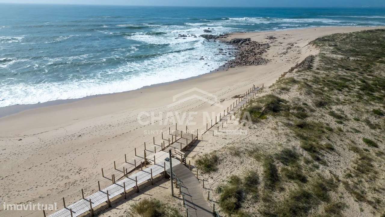 Terreno c/ 609 m² na Madalena (Praias)-7