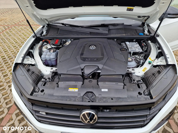 Volkswagen Touareg 3.0 V6 TFSI Plug-In Hybrid 4Motion R - 26