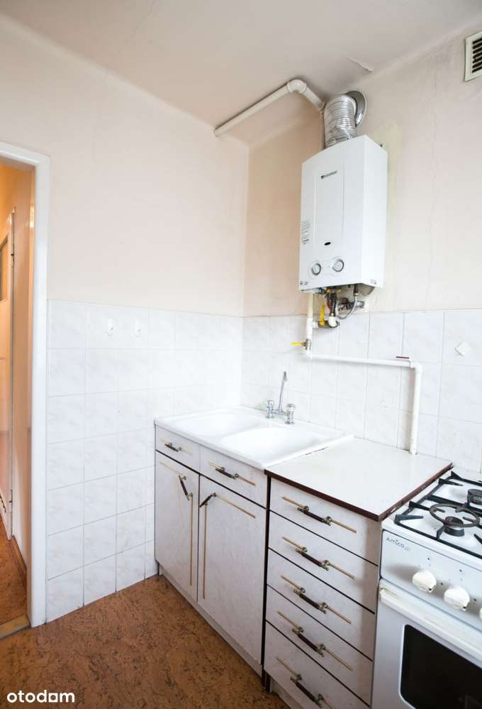 2 pokoje, 1 piętro, Jesionowa – do remontu-6