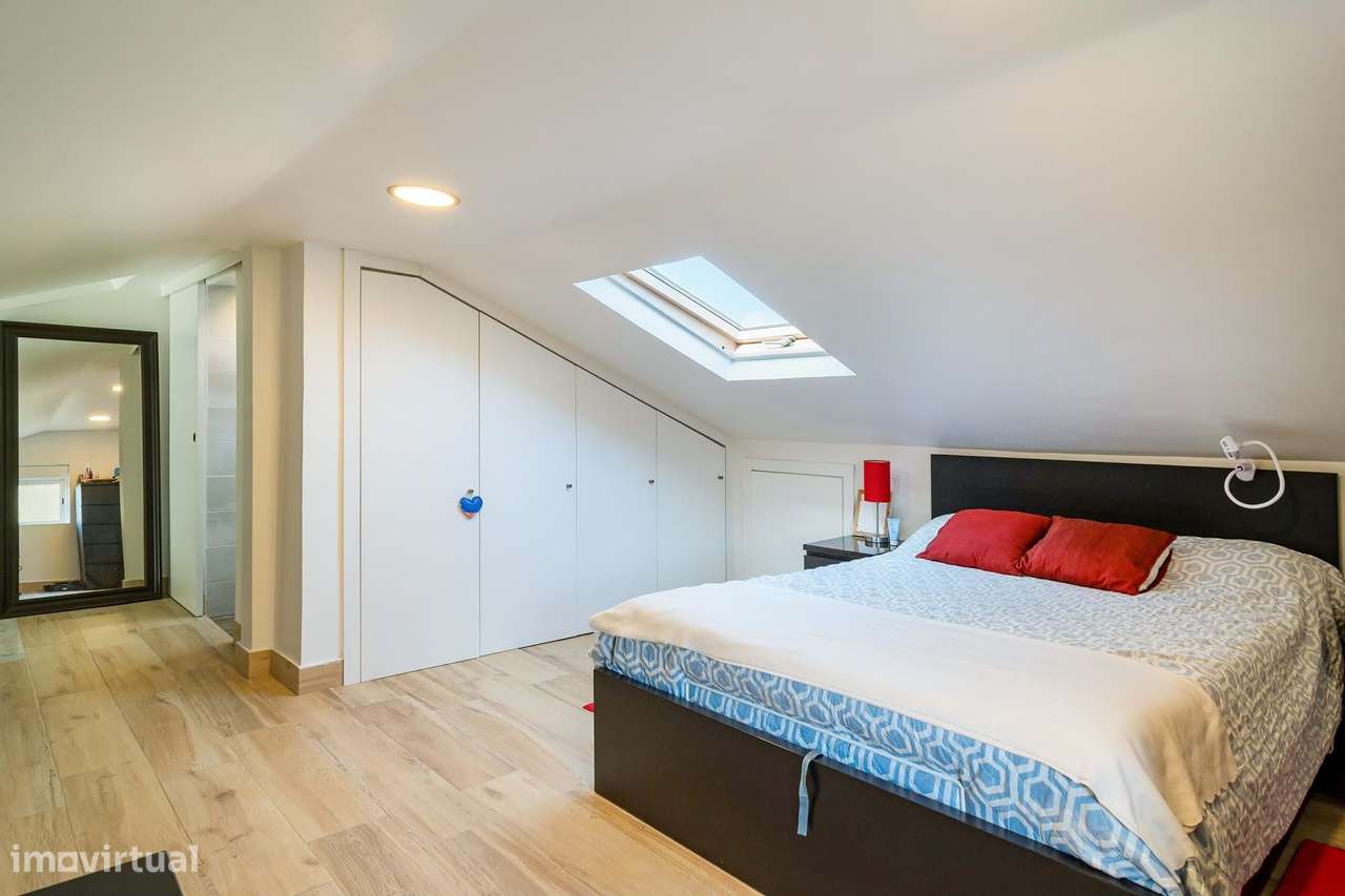 Refúgio acolhedor em São Domingos de Rana – T2+1 cheio de luz-9