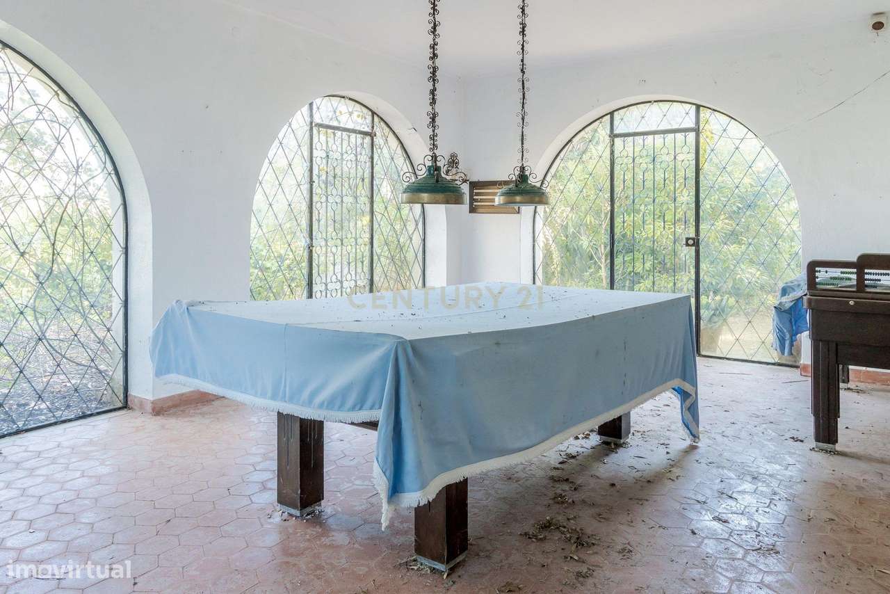 Palacete com 5 Quartos no Coração de Sintra-25