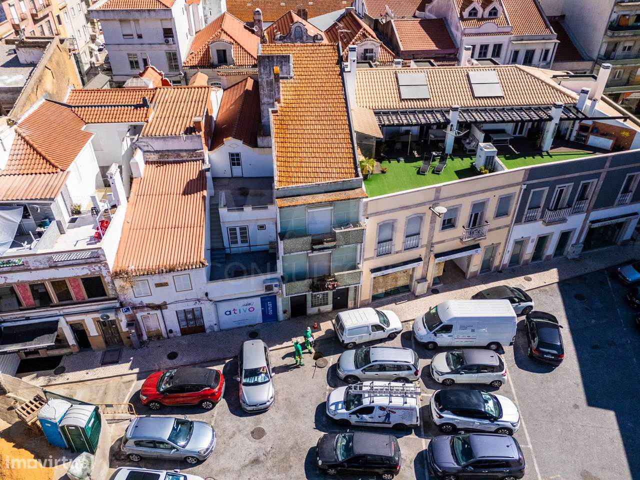 Prédio com Projeto para 7 fraçcões - Grande imagem: 4/9