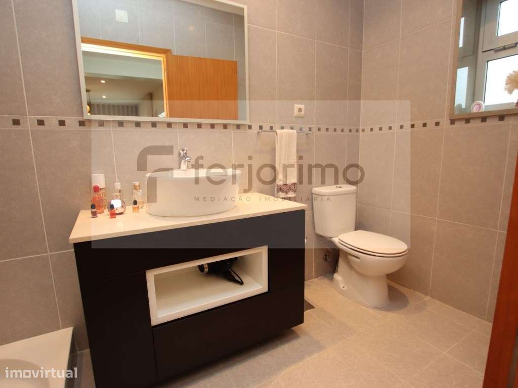 'NOVIDADE'
Excelente Moradia Geminada-15