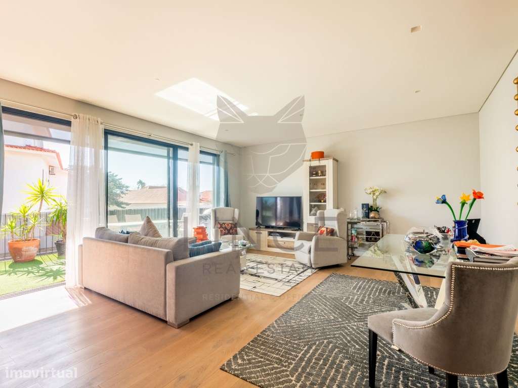 Apartamento T2, com terraço privativo e estacionamento no Centro Hi... - Grande imagem: 4/28