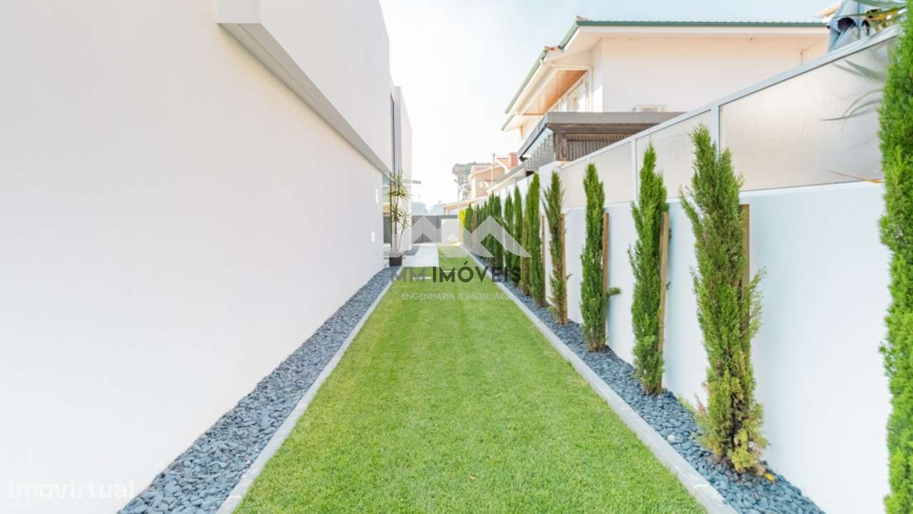 Moradia | T4 | Piscina | Maia-30