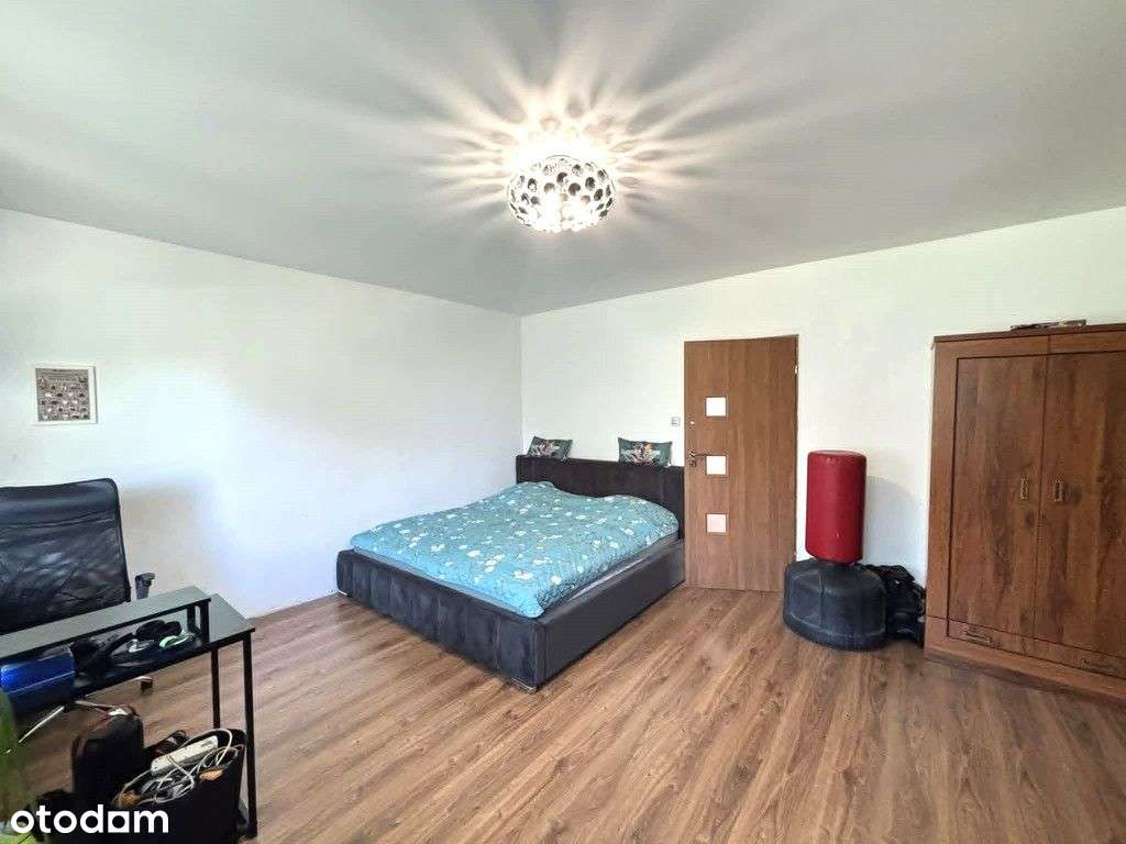 Dom, 140 m², Steklno-10