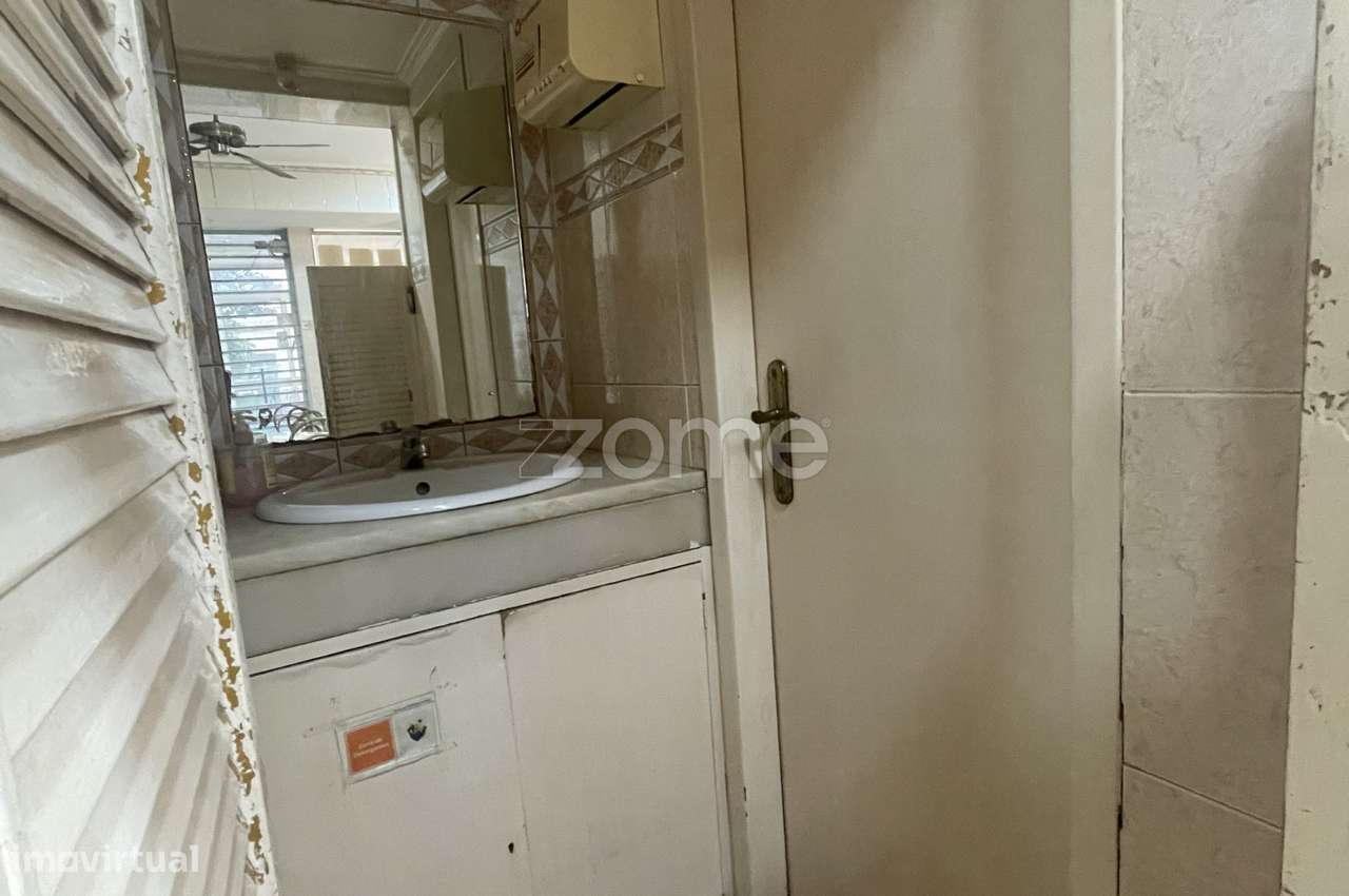 TRESPASSE COM CEDÊNCIA DE QUOTAS - Grande imagem: 2/35