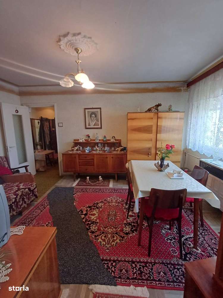 De vanzare 2 camere in zona Roman Voda, curat, spatios 29.900euro-2