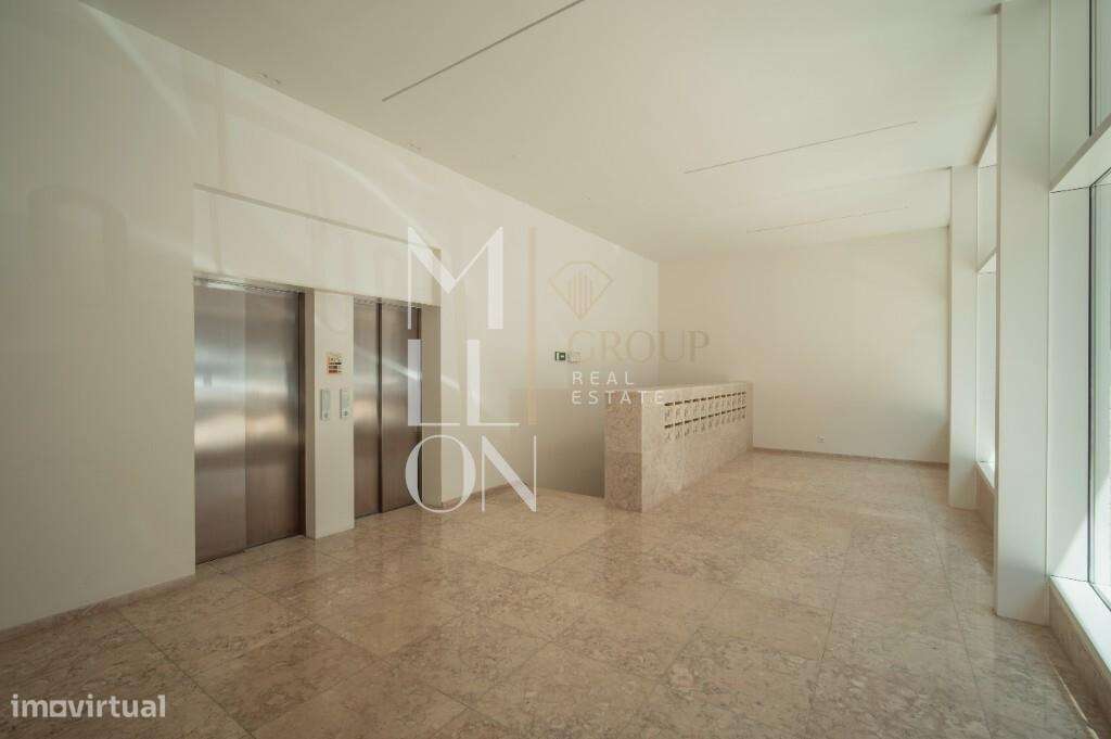 Apartamento em condominio com piscina - Avenida Liberdade-34