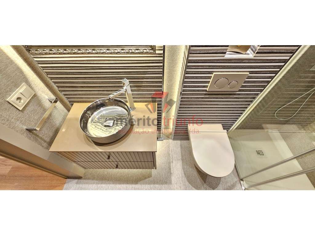 *Oferta de Escritura e Registo - Apartamento T4 de LUXO junto à Pra...-23