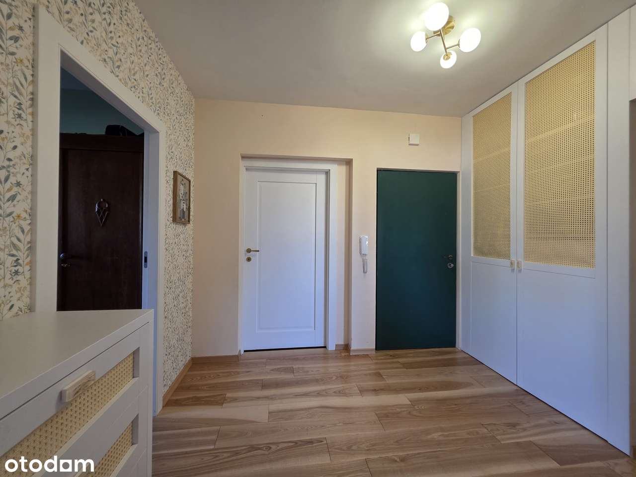 Bronowice_4 pokoje_winda_miejsce postojowe_ogrodzone osiedle-12