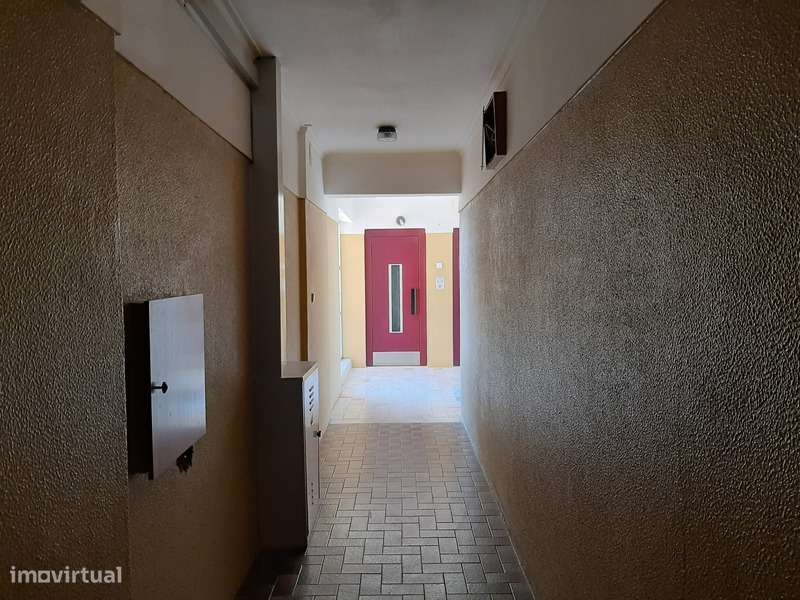 Apartamento T3 Arrendado no Alto do Seixalinho — Localização Central e - Grande imagem: 3/15