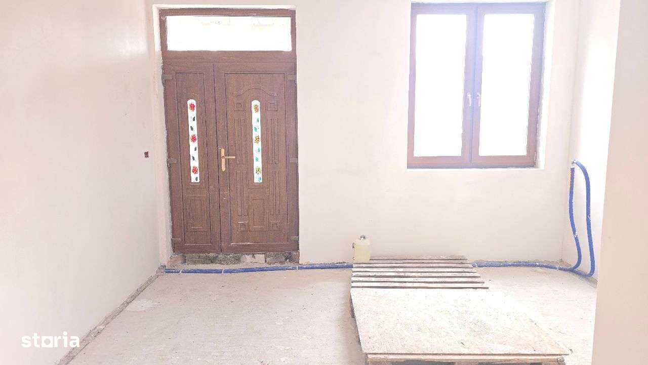 Vand casa la rosu in Deva, D+E+M, constructie din BCA din anul 2020 - Imagine principală: 5/20