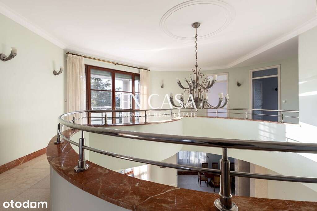 Piękny dom w Konstancinie -Jeziornie-11