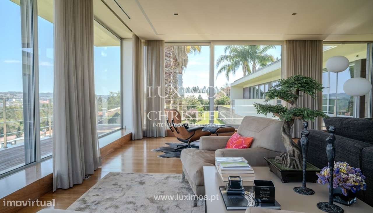 Moradia V4 com jardim à venda em Oliveira de Azeméis, Portugal - Grande imagem: 4/33