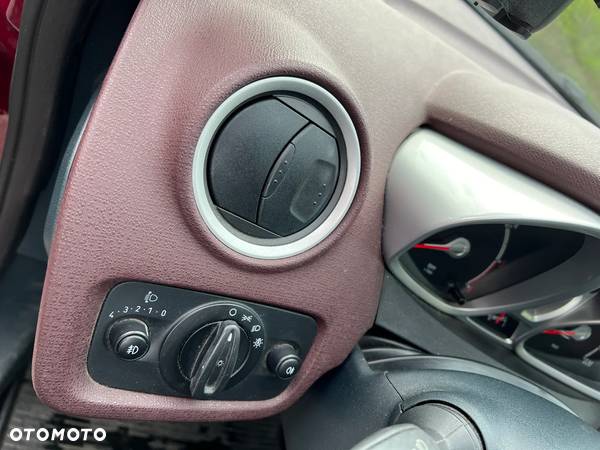 Ford Fiesta 1.6 TDCi Titanium - 22