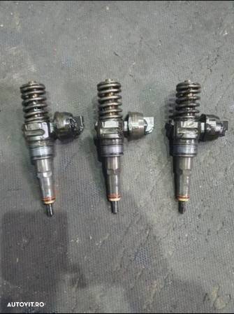 Injector BHP Audi A2 1.4 Tdi 2005 Cod 038130073ag - 1