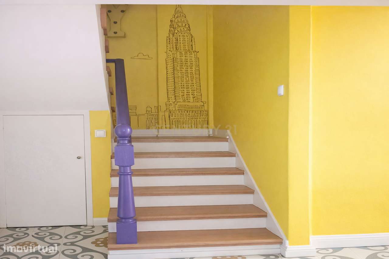 Apartamento T2 +1 Duplex em Alvalade, Lisboa - Oportunidade Única-23