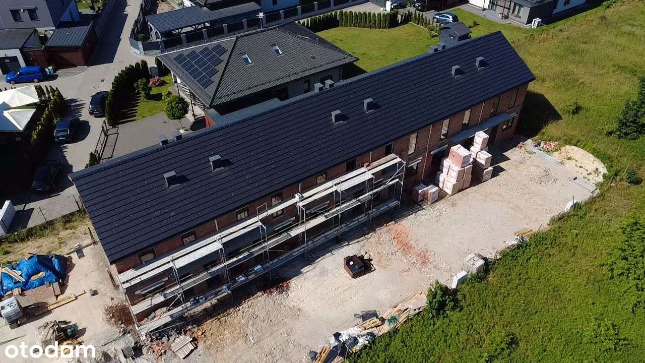 Nowy Szereg - środkowy - w Centrum Jelcza-Laskowic ul. Bożka - Pełny obrazek: 4/5