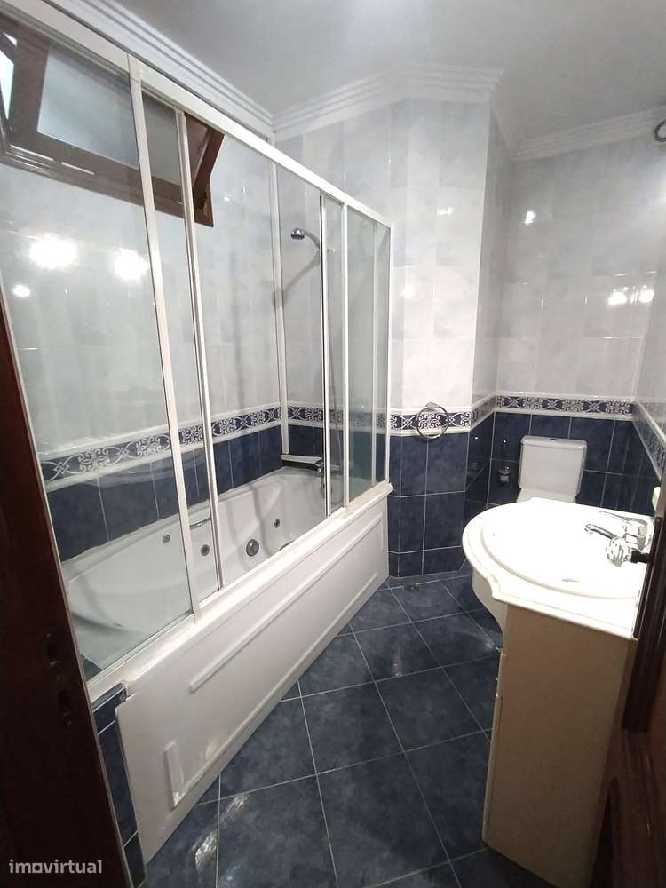 Andar de Moradia T3 c/ Terraço - Campanhã - Porto-17