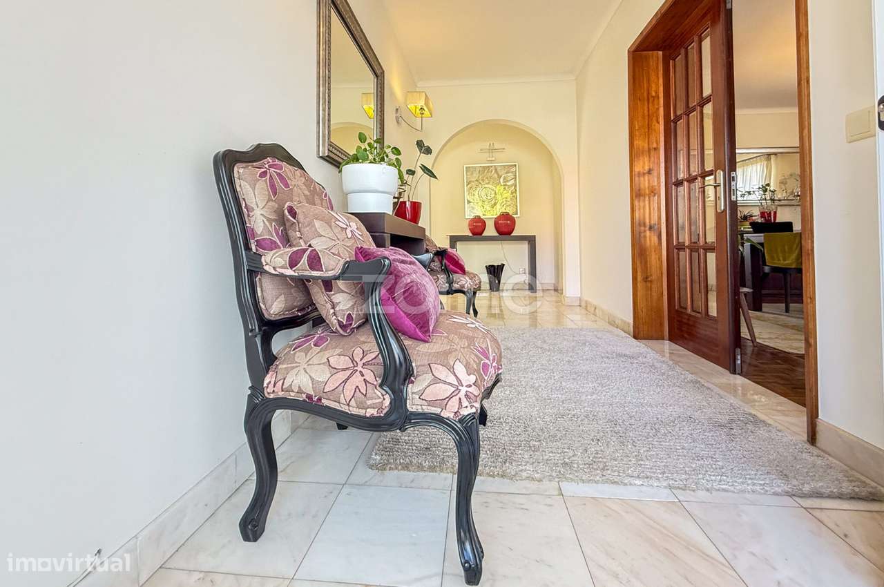 Moradia T4 com jardim e garagem na Fajã de Baixo - Grande imagem: 5/33