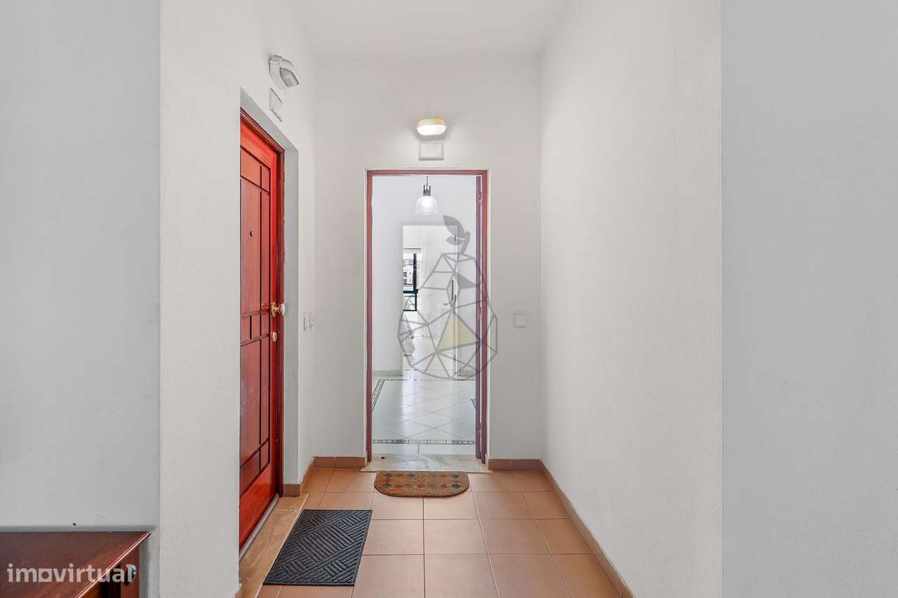 Apartamento T1 Luminoso com Áreas Generosas em Portimão - Grande imagem: 4/30