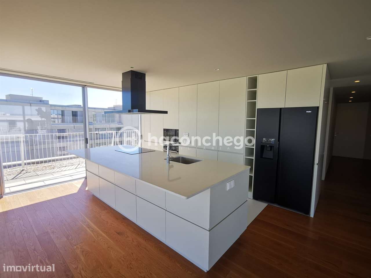 Penthouse T4 de Luxo em Barcelinhos – Totalmente Equipada com equipame-17