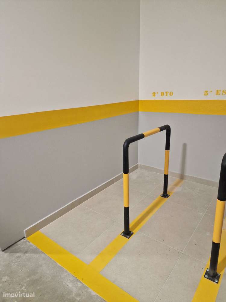 T3 2º Luxo c Estac. Arrecad., Varandas, Vistas jtº Forúm Almada-27