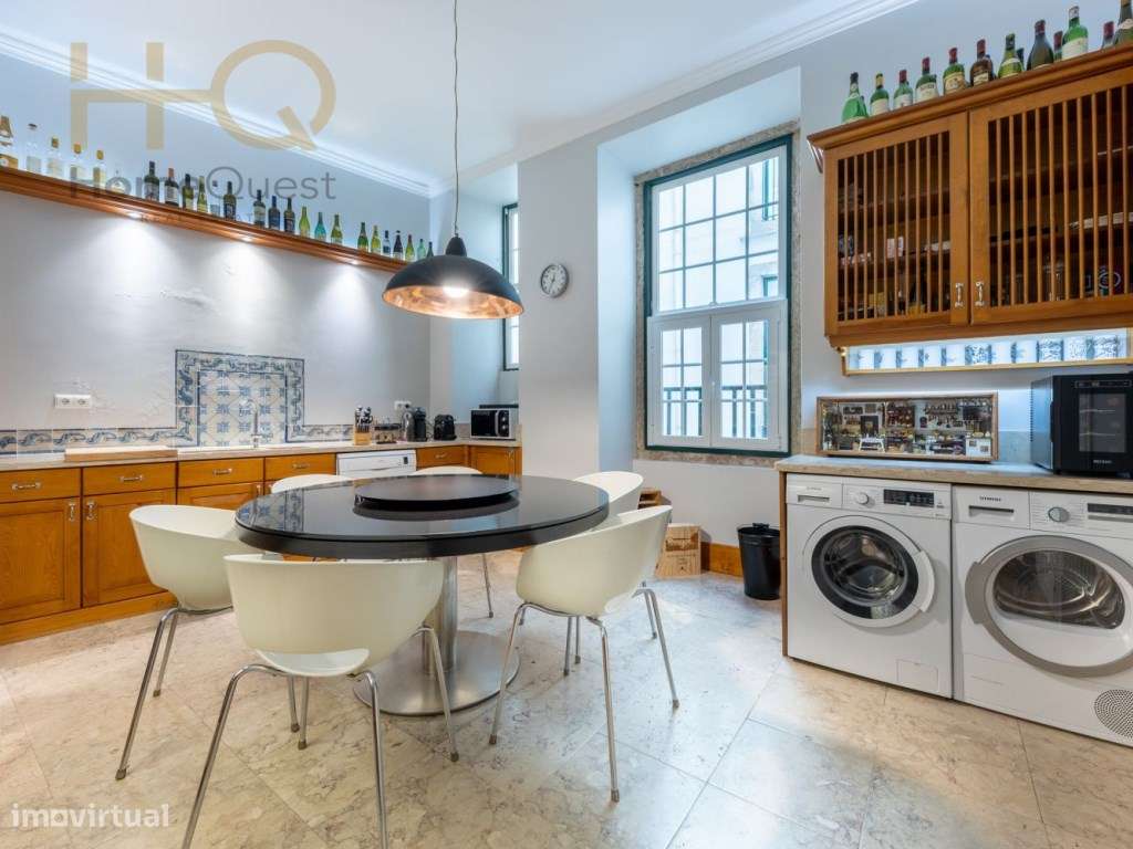 Apartamento T4 em Chiado-38