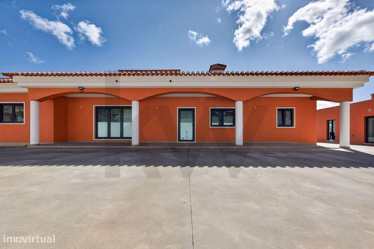 Moradia T5 com piscina e mais de 8.000 m2 de terreno | Seramena, Sobra-8