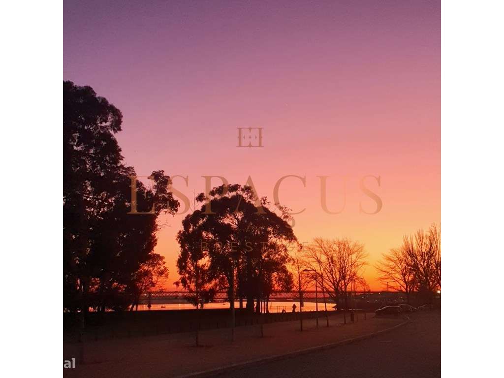 Apartamento T2 de Luxo num local priviligiado - Grande imagem: 4/24