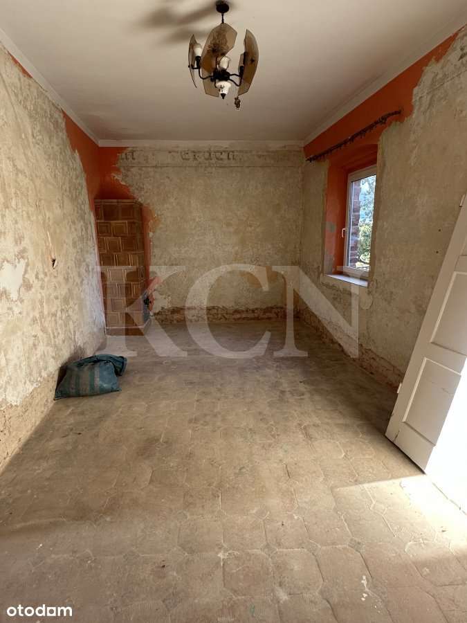 Połówka  domu a w nim 2 samodzielne mieszkania-16