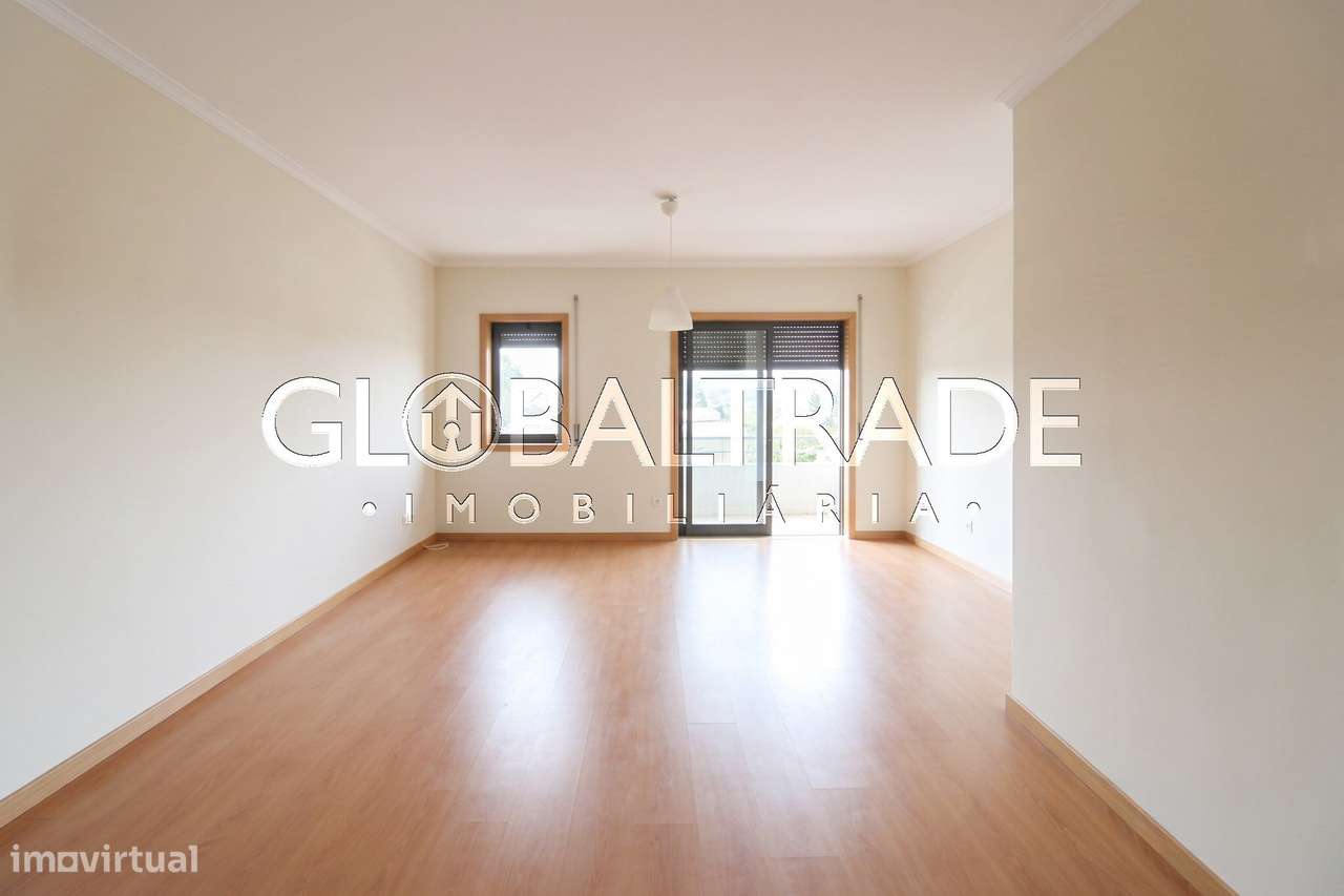 Apartamento T2 com Terraço em Baguim do Monte-5