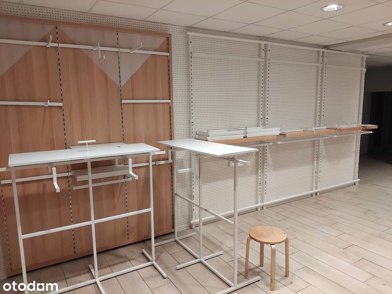 Lokal Handlowy z kompletnym wyposażeniem sklepowym - Pełny obrazek: 5/8