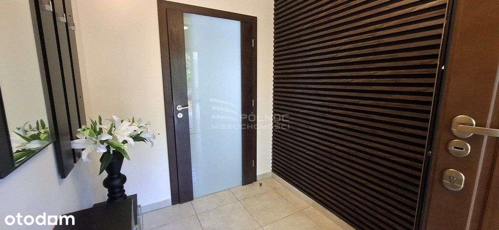 Dom parterowy z zaadaptowanym poddaszem-9