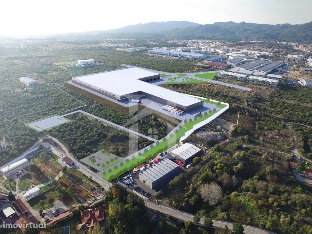 Terreno Industrial com 85000 m2 em Linhó, Sintra
