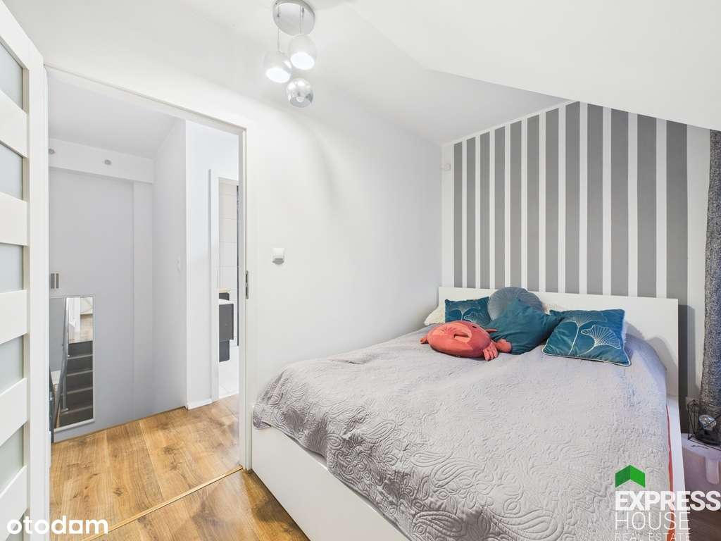 Bliźniak z garażem, 3 poziomy, bardzo zadbany-6