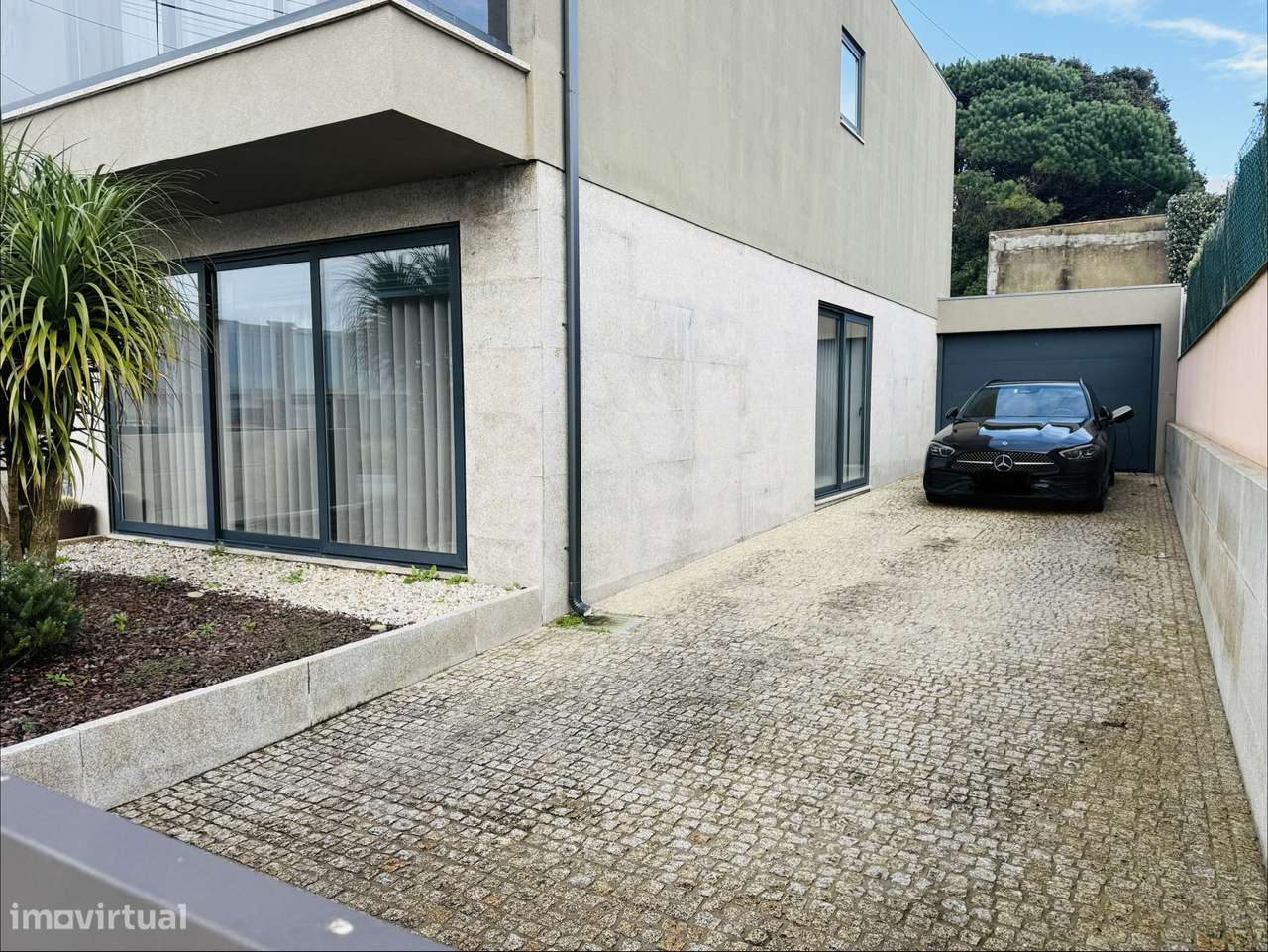 Moradia 3 frentes 200m praia-8