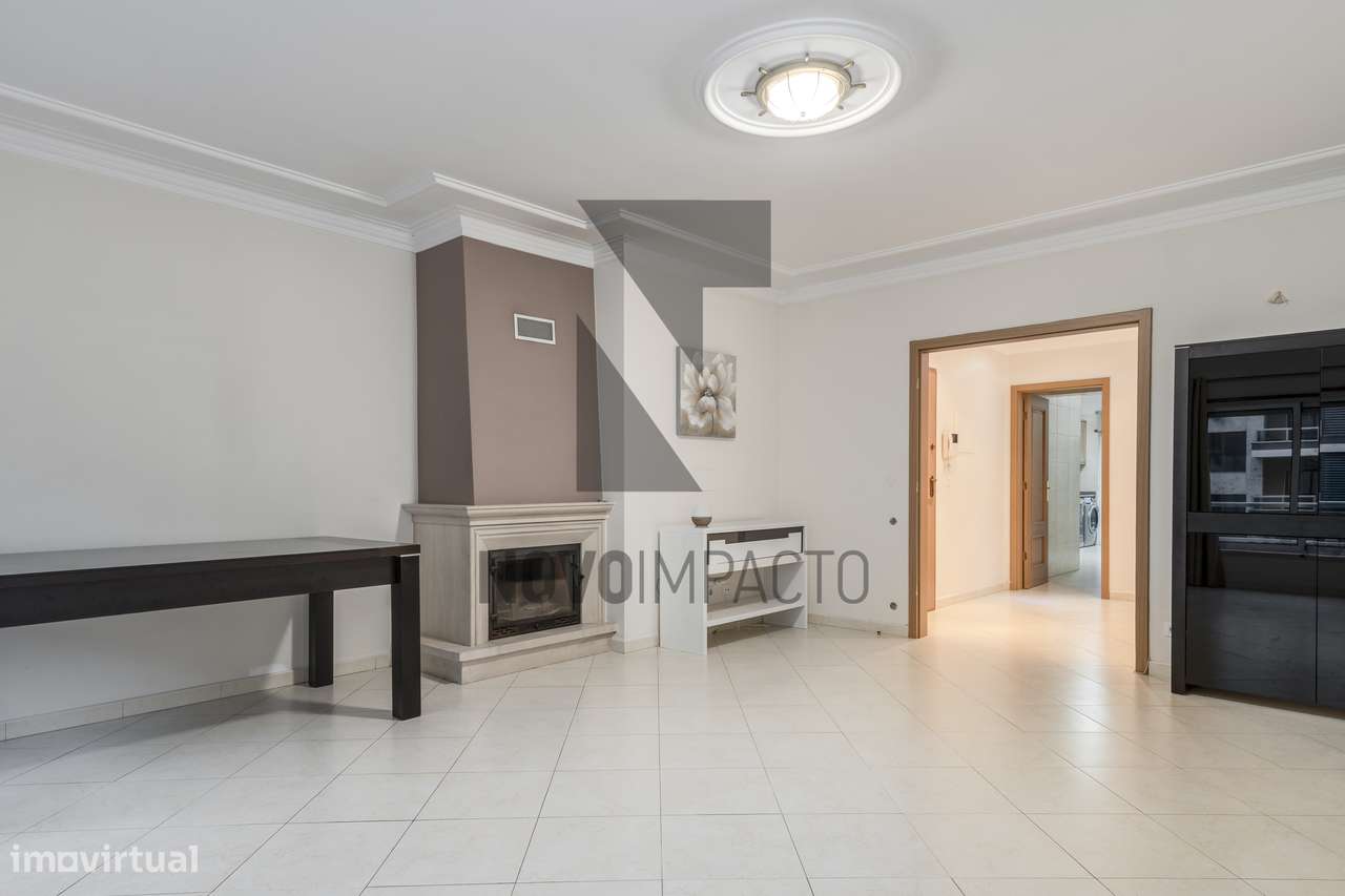 Apartamento T3 c/ parqueamento e arrecadação - Grande imagem: 5/35