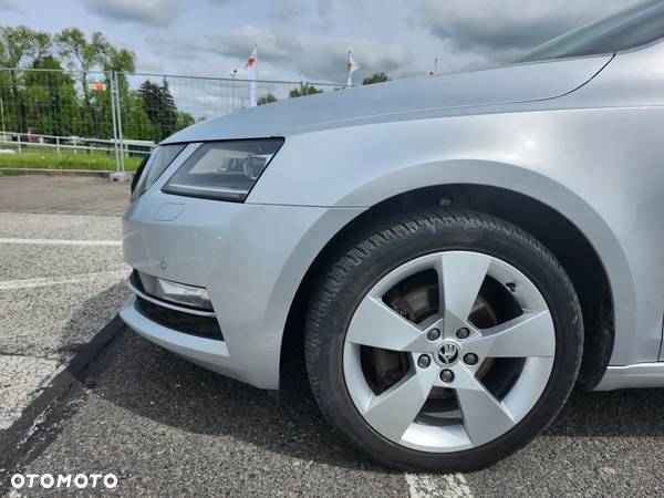 Skoda Octavia 2.0 TDI Style DSG - 9