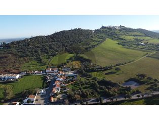 Terreno Urbano, com 5250m2 de área de construção, Telheir...