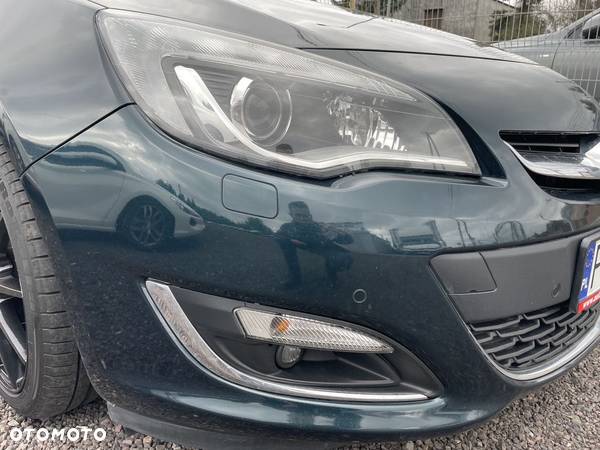 Opel Astra 1.4 Turbo Exklusiv - 24