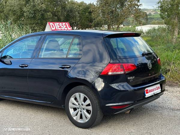 VW Golf 1.6 TDi Trendline BlueMotion - 6