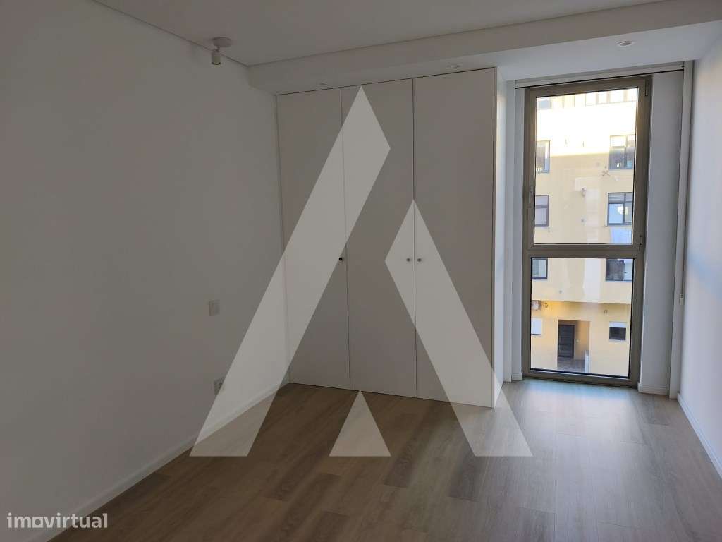 Apartamento T2 novo - Praia da Barra.-12