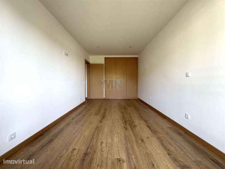 Arrenda- se T1 c/ Garagem  – Quinta da Portela - Grande imagem: 5/9