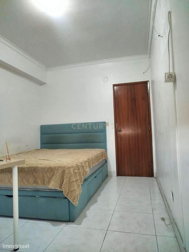 Apartamento T2 em Alto do Seixalinho, Barreiro-16
