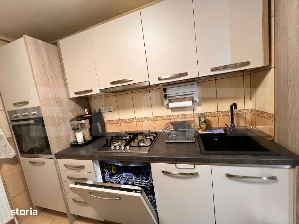 apartament 4 camere mobilat si utilat-zona buna - Imagine principală: 4/9