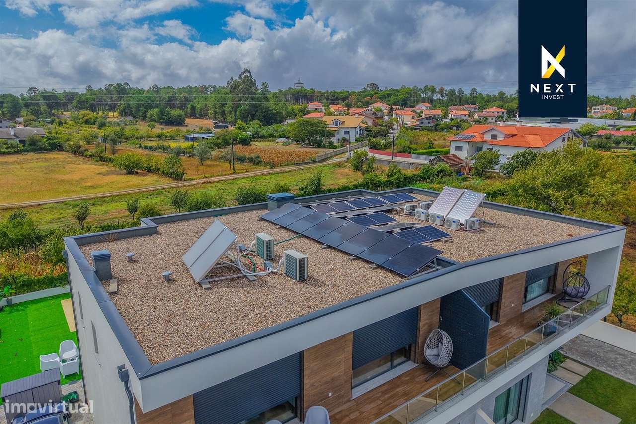 Moradia Geminada T4 com Piscina – Viseu-11
